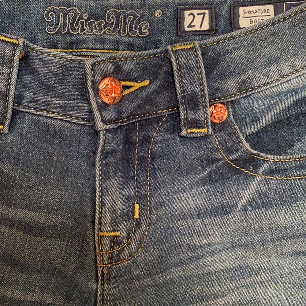 Women’s Miss Me Jeans - Picture 3 of 10